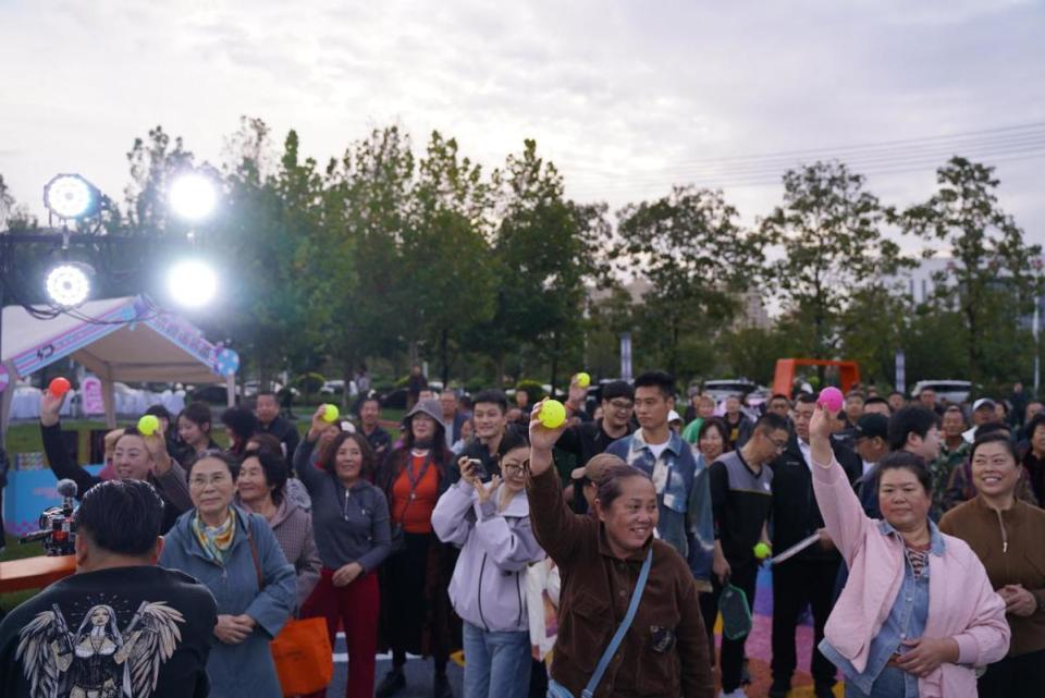 aFP, 统与新兴媒