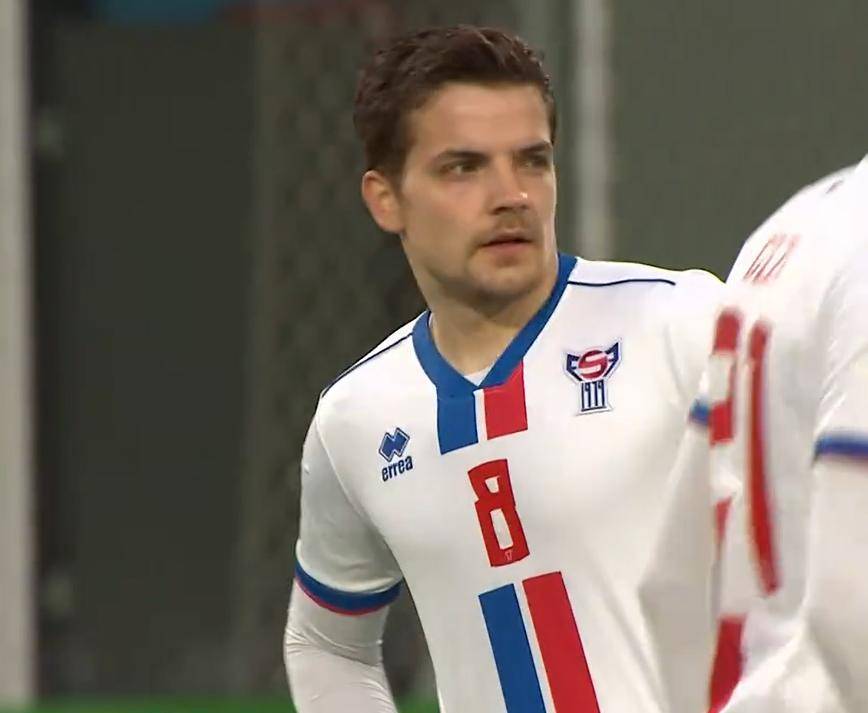 大悬念的比, 法罗群岛终