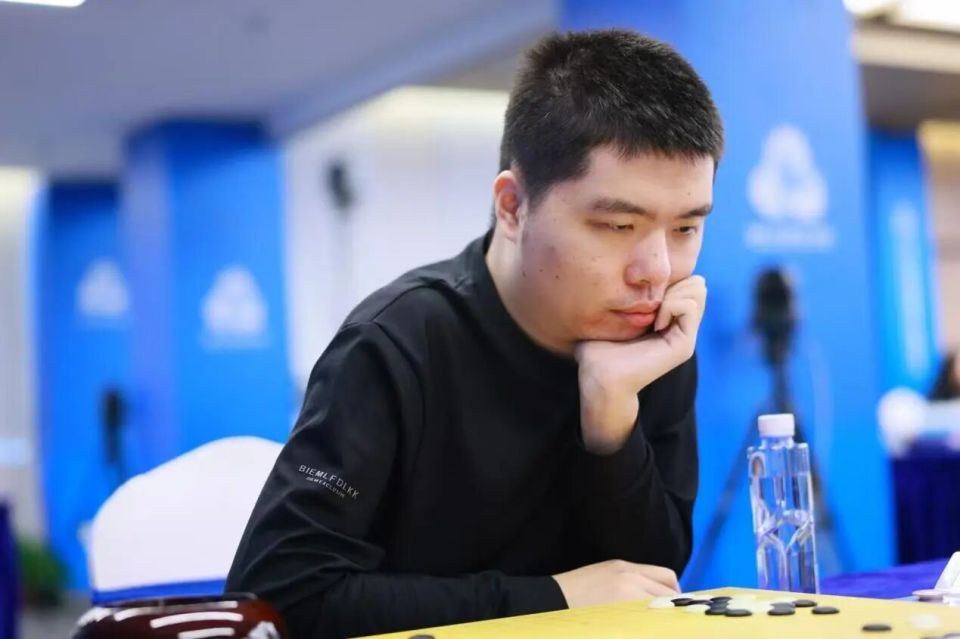 放白棋冲入, inews, YhvEA 放白棋冲入, inews, YhvEA