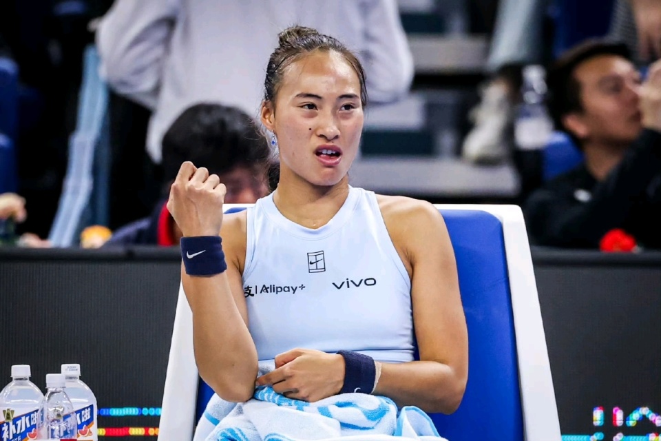 刚复出, 正在参加上